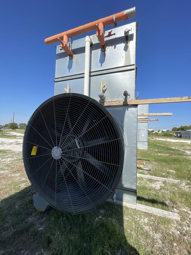 Condensador evaporativo BAC VC2-N301 (301 toneladas nominales, motor de 1-11 HP, 1 unidad de torre)