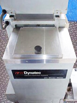 ITW Dynatec Adhesive Application System ITW Dynatec 