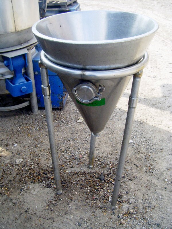 Jacketed Stainless Steel Funnel Tank – 10 Gallon Genemco 