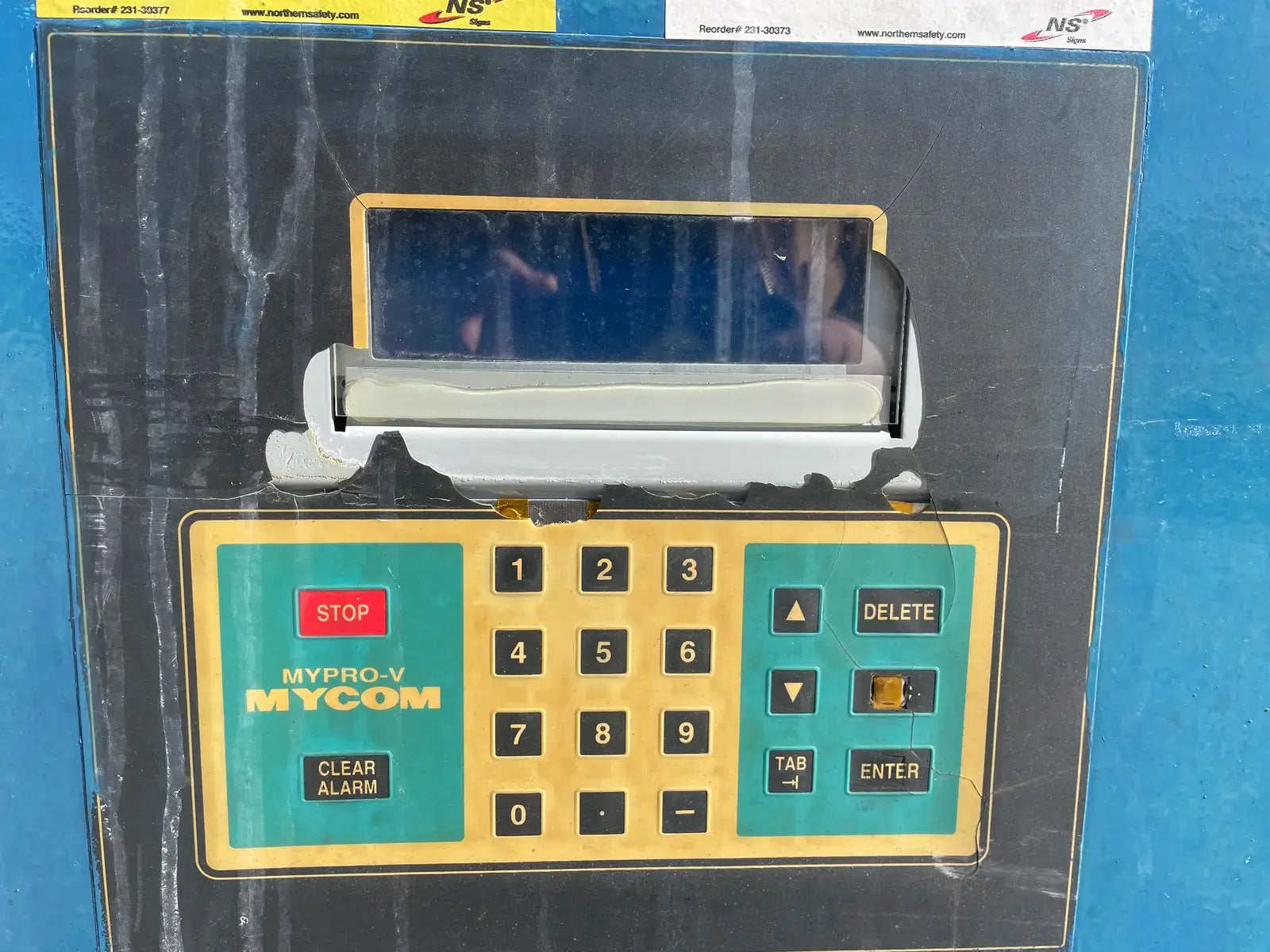 Mycom 160VLD Rotary Screw Compressor Package (Mycom 160VLD, 200 HP 230