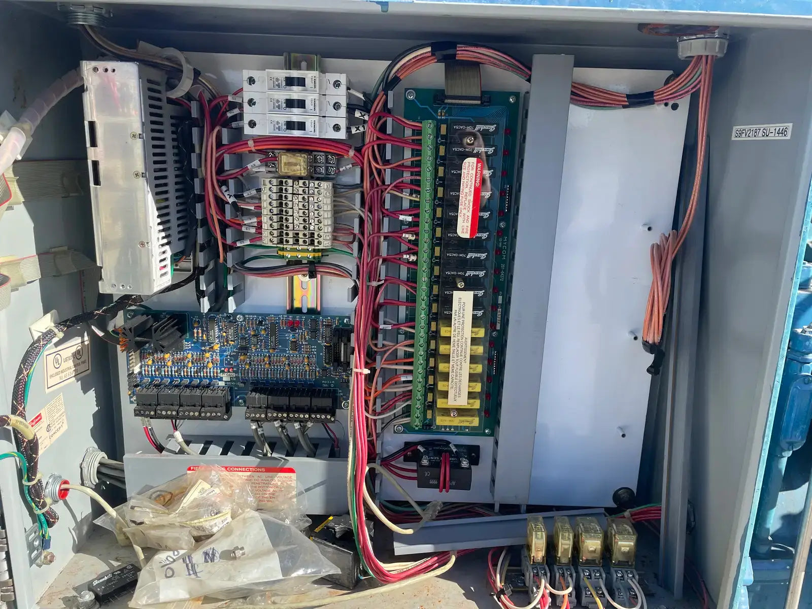 Mycom 160VLD Rotary Screw Compressor Package (Mycom 160VLD, 200 HP 230