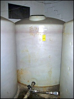 Plastic Storage Tank - 2000 gallon Not Specified 