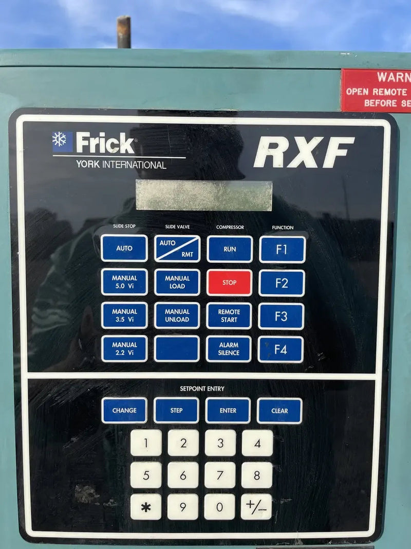 Paquete de compresor de tornillo rotativo Frick RXF-50 (Frick XJF120S, 150 HP 230/460 V, panel de control Frick Micro)