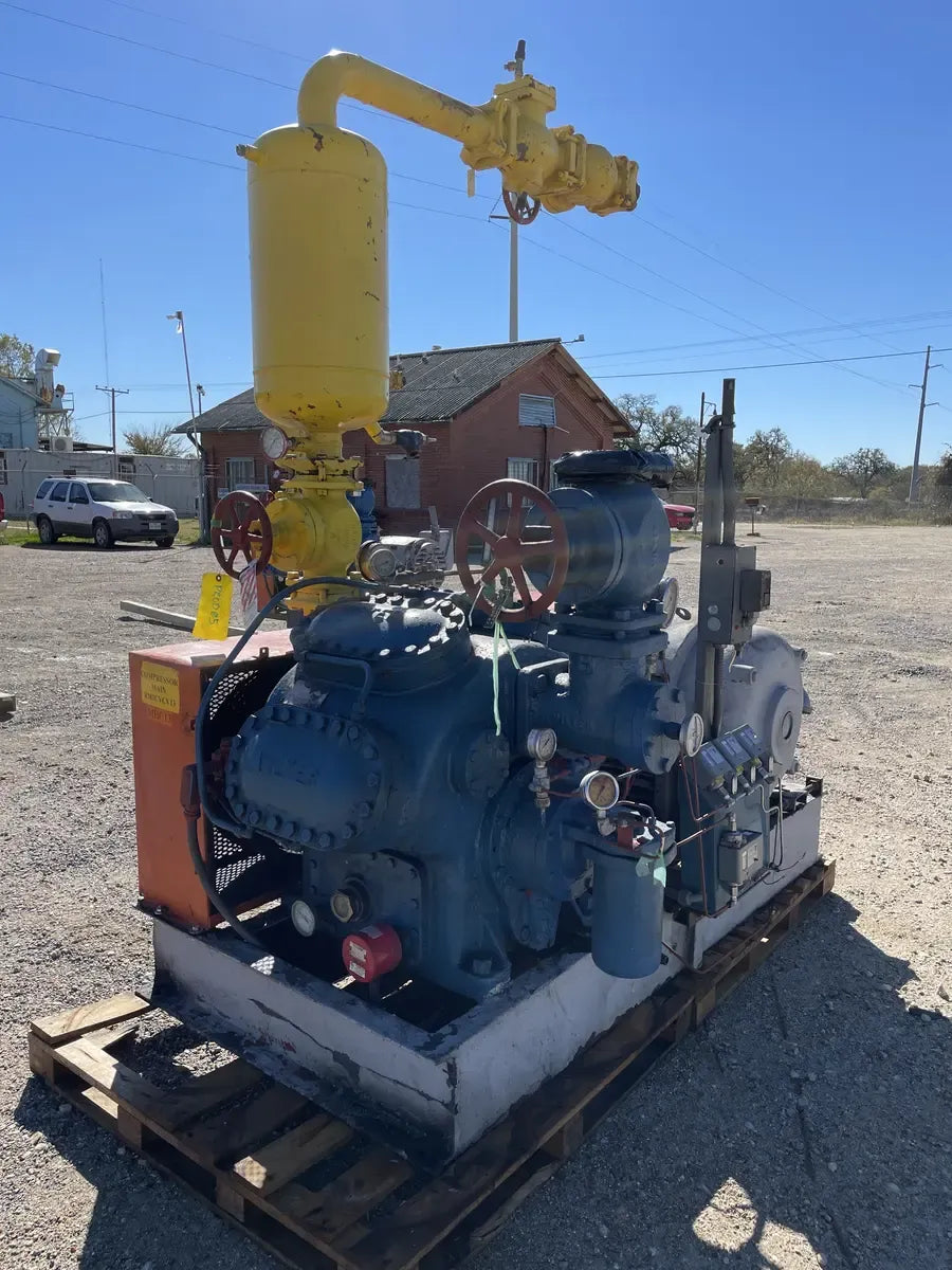 Vilter 448 8-Cylinder Reciprocating Compressor Package (100 HP 208-220