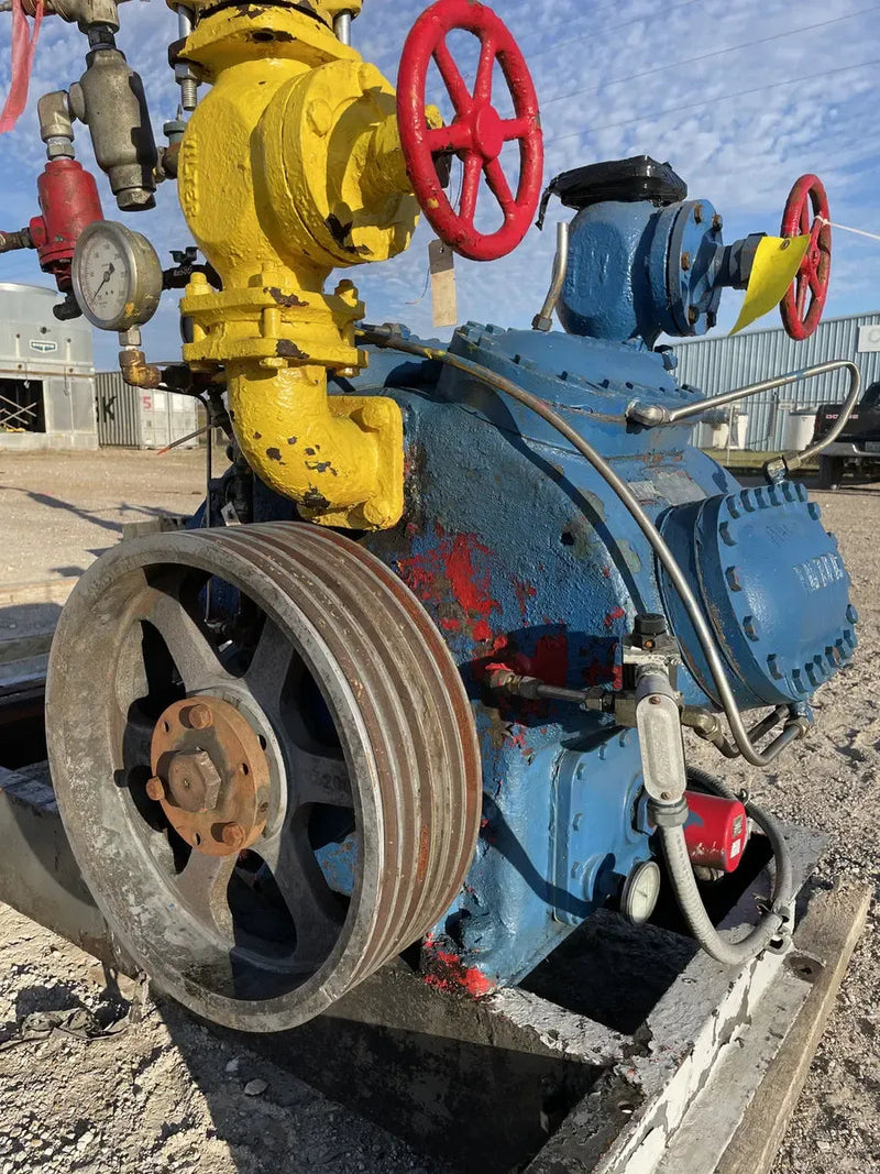 438 Compressor Vilter 438 8-Cylinder Reciprocating Compressor (Belt Driven)