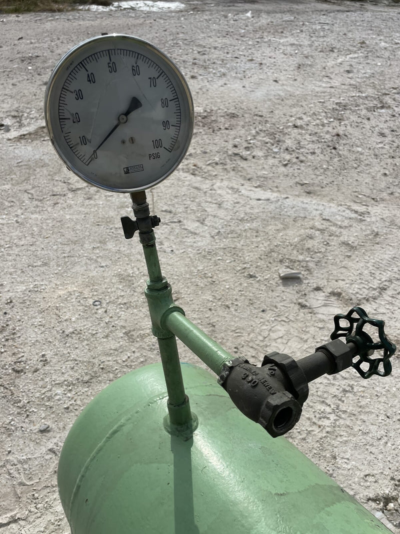 Recipiente de aceite horizontal con intercambiador de calor de precisión (12" de diámetro x 60" de largo. 33 galones)