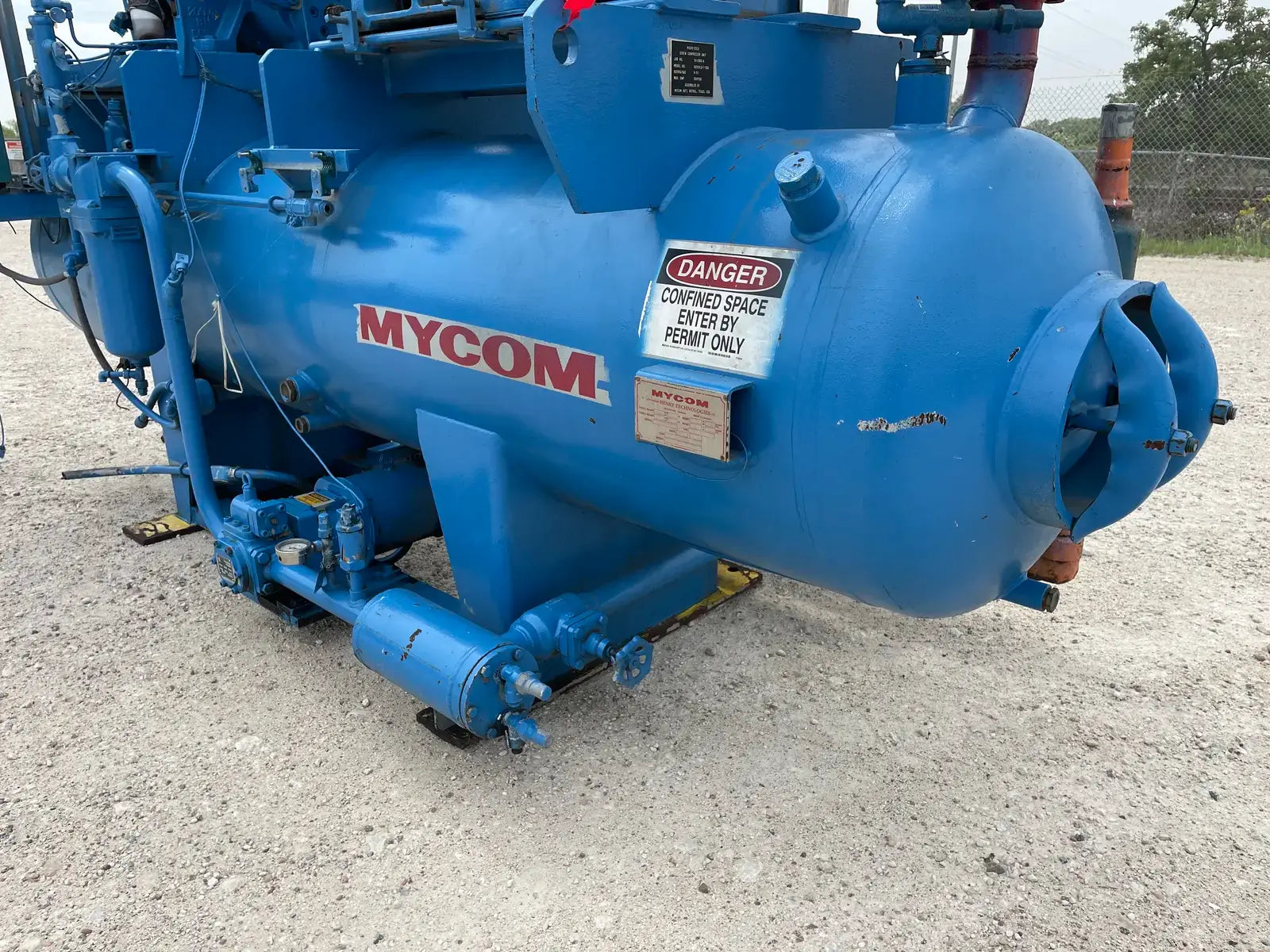 Mycom N200VLD-T-350 Rotary Screw Compressor Package (Mycom 200VLD, 350