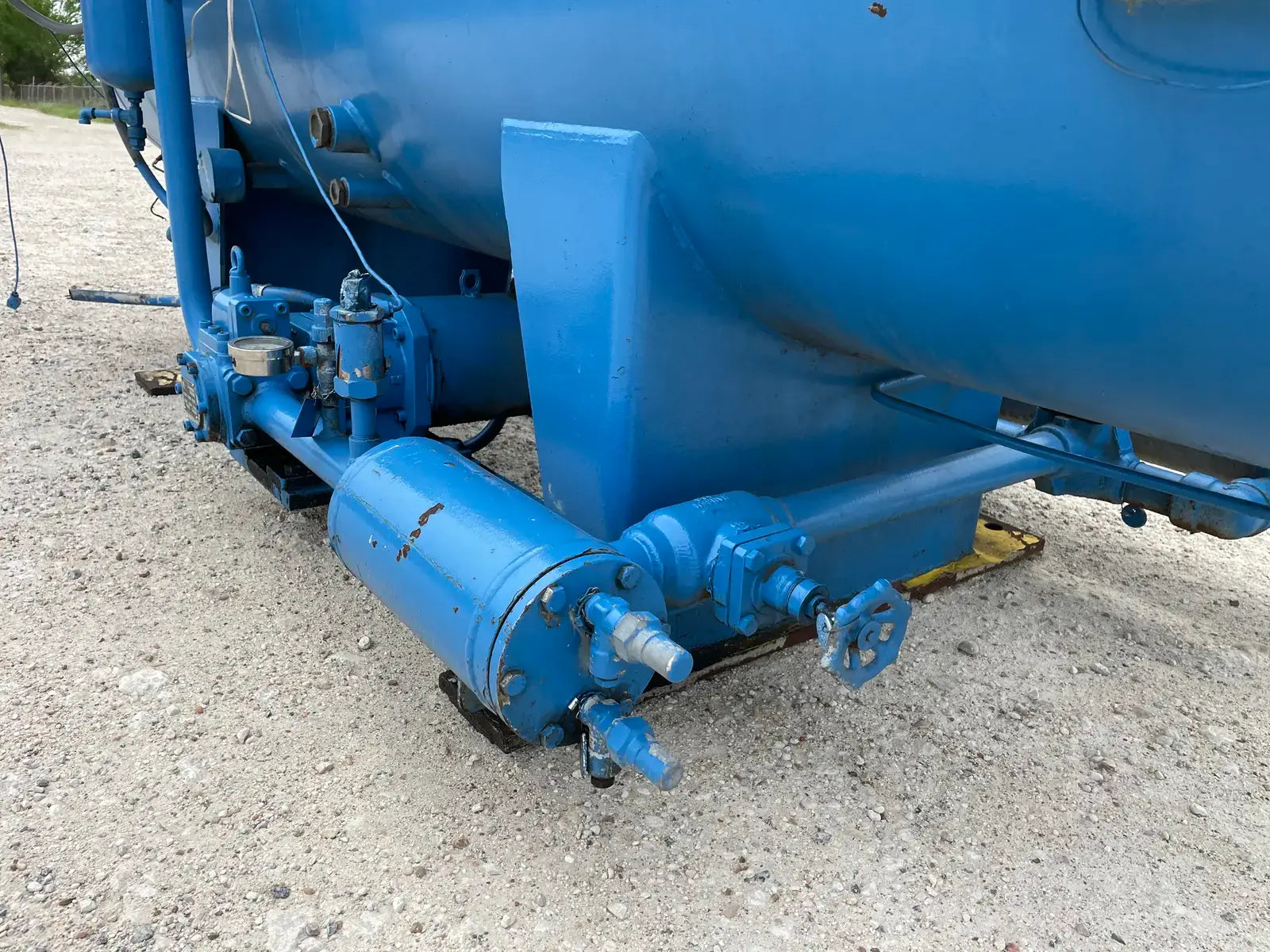 Mycom N200VLD-T-350 Rotary Screw Compressor Package (Mycom 200VLD, 350