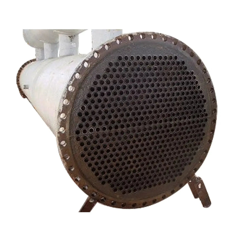 Enfriador de carcasa y tubos Vilter con tambor de compensación: 3390 pies cuadrados.