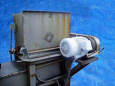 Stainless Steel Delumper with Screw Auger Discharge