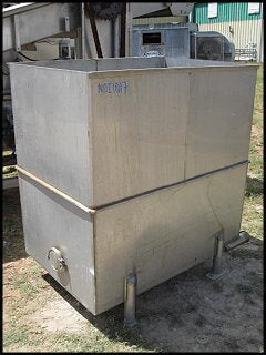 Stainless Steel Single Shell Tank – 590 Gallons Not Specified 