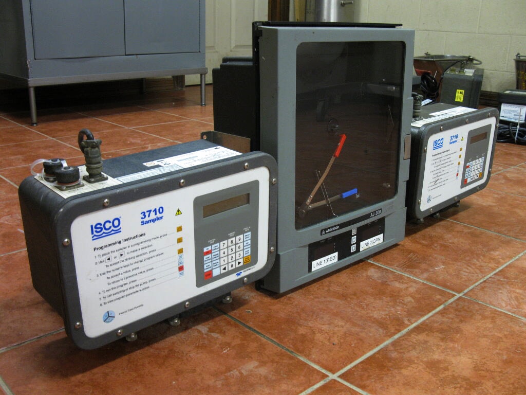Teledyne Isco Model 3710 Water Sampling Controller Package