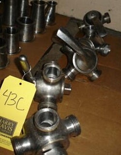 Threaded Type 3-Way Plug Valve 1-1/2 in. Not Specified 
