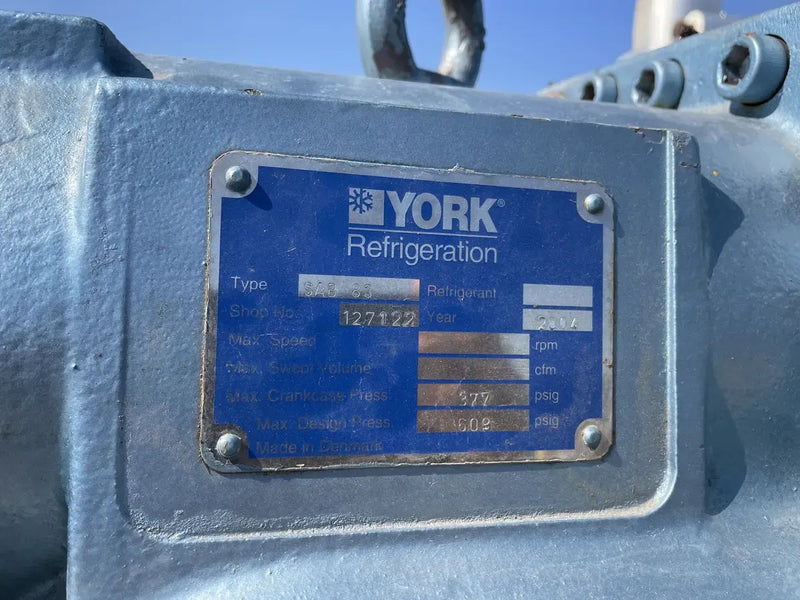 York SAB 83 Rotary Screw Compressor Package (Sabroe SAB 83, 300 HP 460 V, MISSING MICRO PANEL)