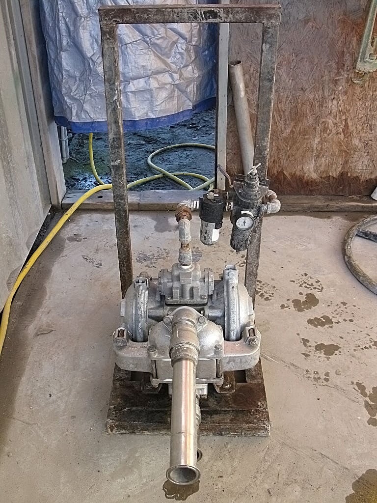 Warren Rupp SB1 ½-A Diaphragm Pump (90 GPM Max)
