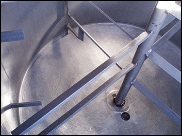 Used Will Flow SS Jacketed Tank with Agitator (900 Gal)